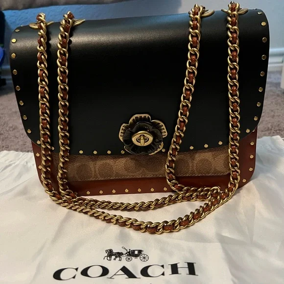 Authentic COACH Madison Handbag - Dust bag included - Picture 3 of 11